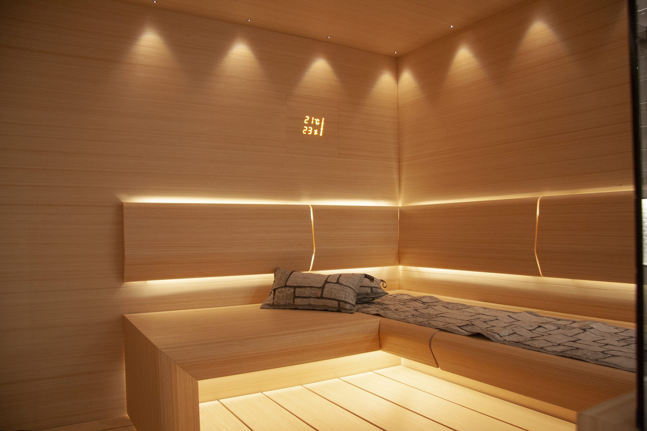 What kind of surface material and color would you like in your sauna? -  Cariitti